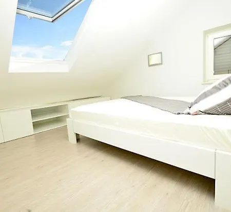 Loznica Sleeps 10 Pool Air Con دوبروفينك