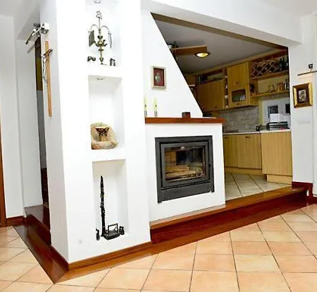 Βίλα Loznica Sleeps 10 Pool Air Con *