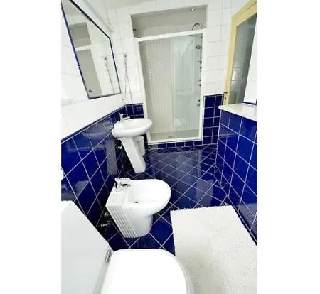 Loznica Sleeps 10 Pool Air Con *